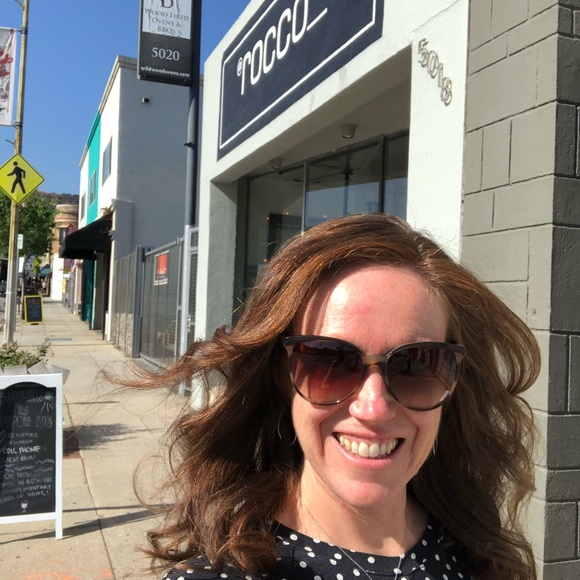 Meet your Posher, Bernadette - Picture 3 of 7